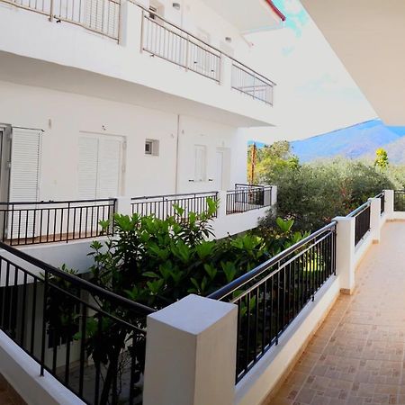 Ενοικιαζόμενα Δωμάτια Γεωργία Σταμούλου Ровіес Екстер'єр фото